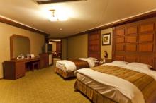 스탠다드트윈본관